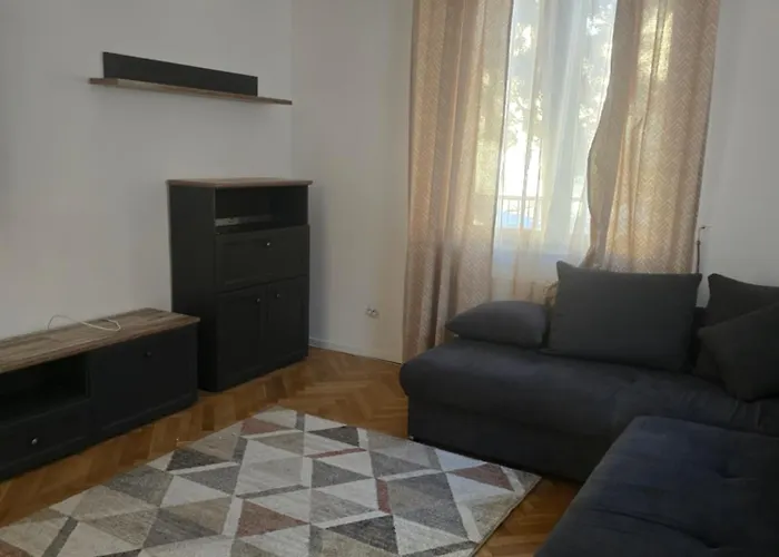 National Arena House Nyaraló *